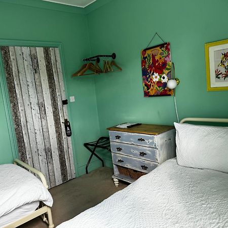 The Townhouse 101 Bed & Breakfast Sandown Ngoại thất bức ảnh