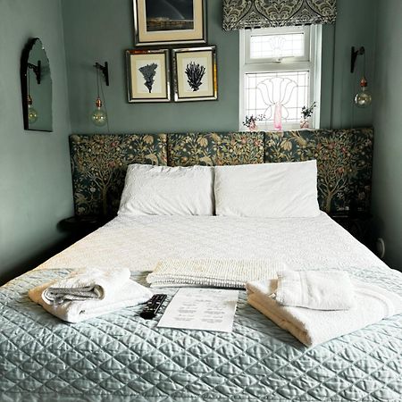 The Townhouse 101 Bed & Breakfast Sandown Ngoại thất bức ảnh