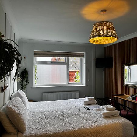 The Townhouse 101 Bed & Breakfast Sandown Ngoại thất bức ảnh