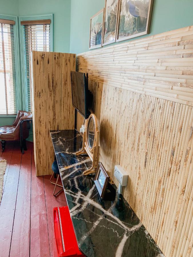 The Townhouse 101 Bed & Breakfast Sandown Ngoại thất bức ảnh